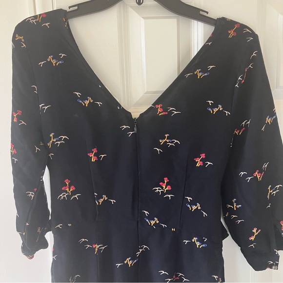 Anthropologie Feather Bone Nara Dark Floral Jumpsuit Sz 4 - Picture 9 of 13